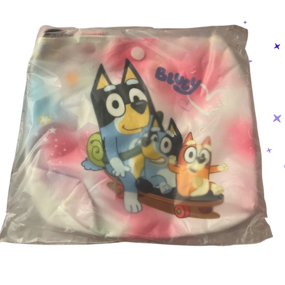 Bluey’s Crossbody Bag - Picture 4 of 15